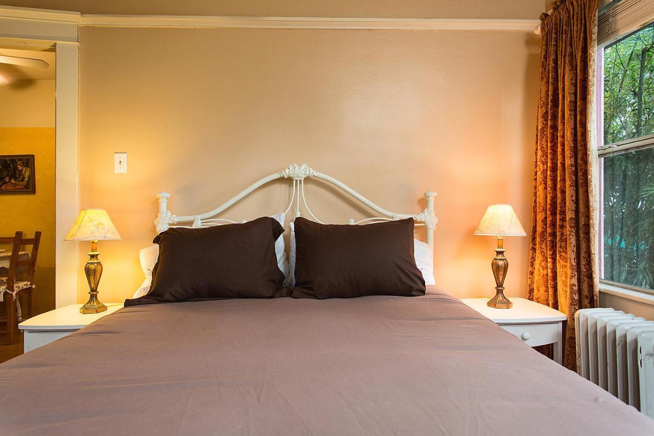Hollywood Hills Suites Los Angeles Extérieur photo