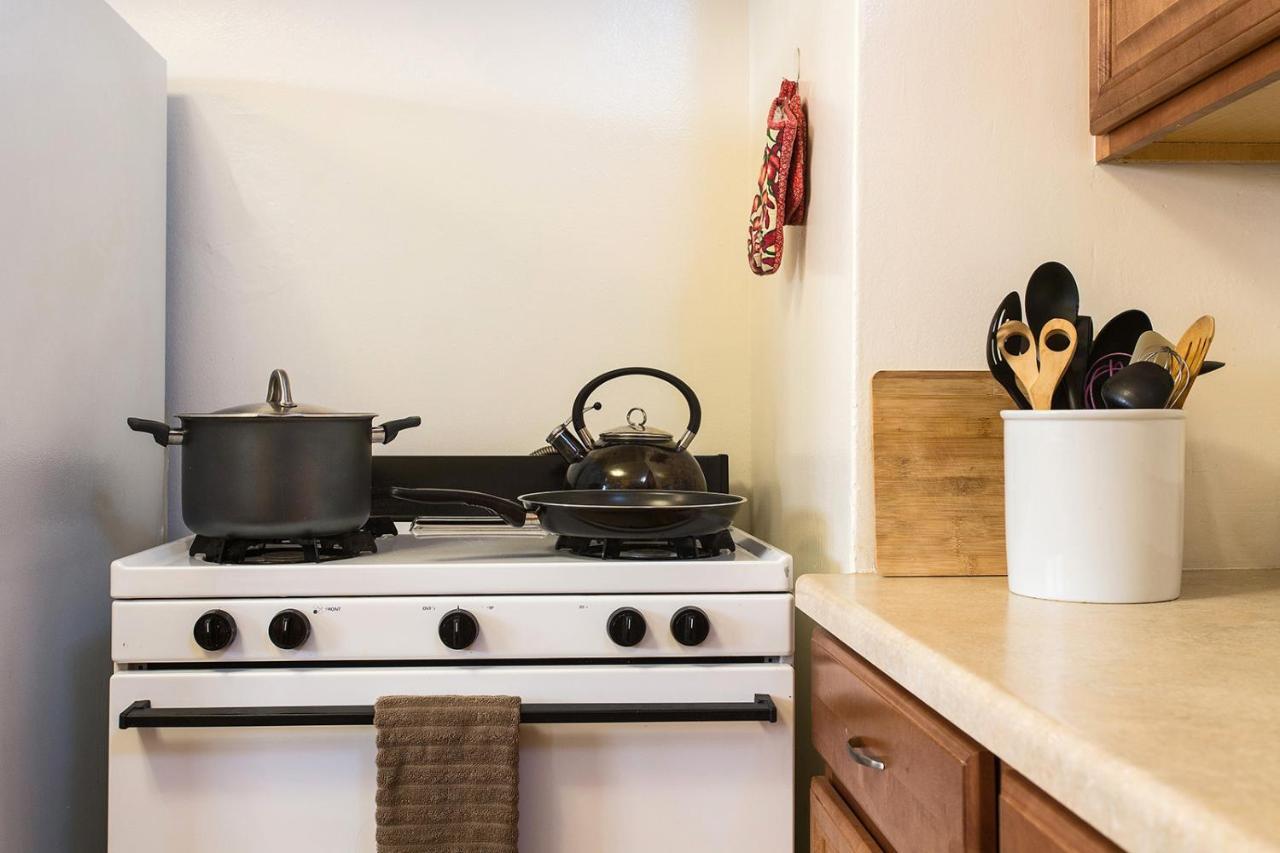 Hollywood Hills Suites Los Angeles Extérieur photo