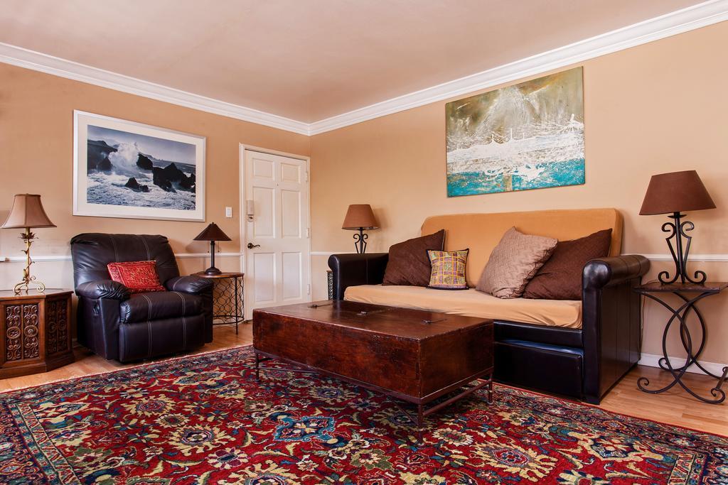 Hollywood Hills Suites Los Angeles Extérieur photo