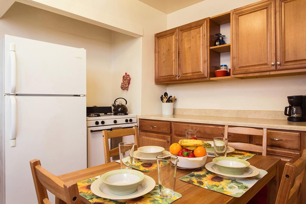 Hollywood Hills Suites Los Angeles Extérieur photo